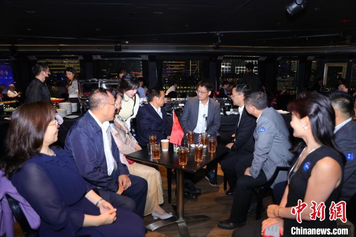 角子機：上海擧辦2024僑之夜文藝晚會：申江月明 赤子僑心